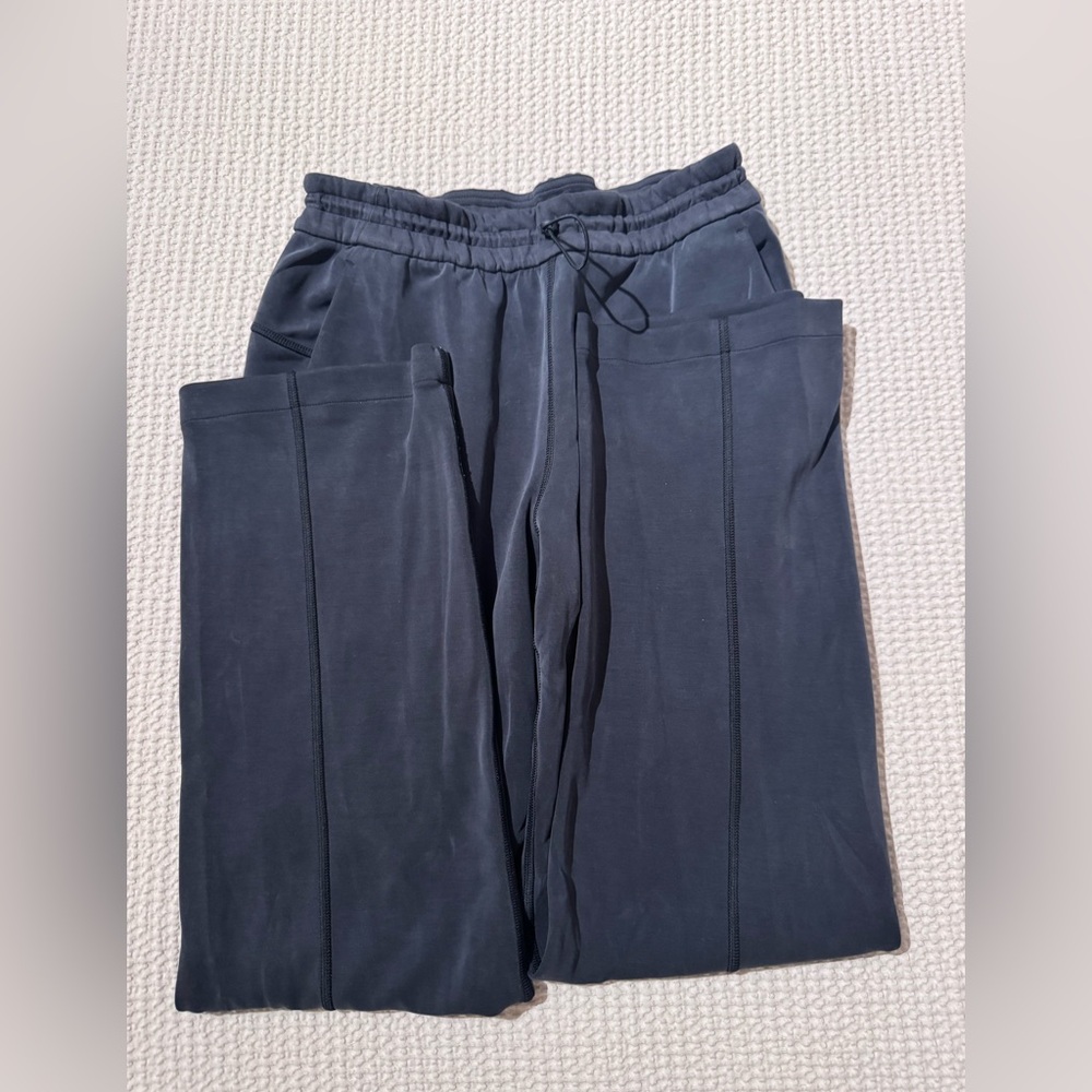 Softstream Lululemon Pants size 8 perfect condition